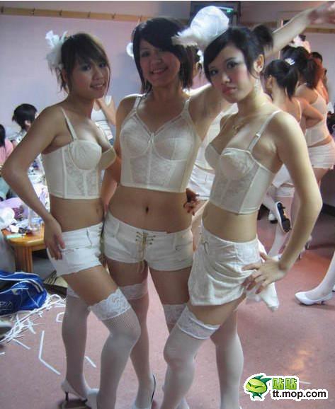 �ݳ���̨������Ů ̫�����˰ɣ�